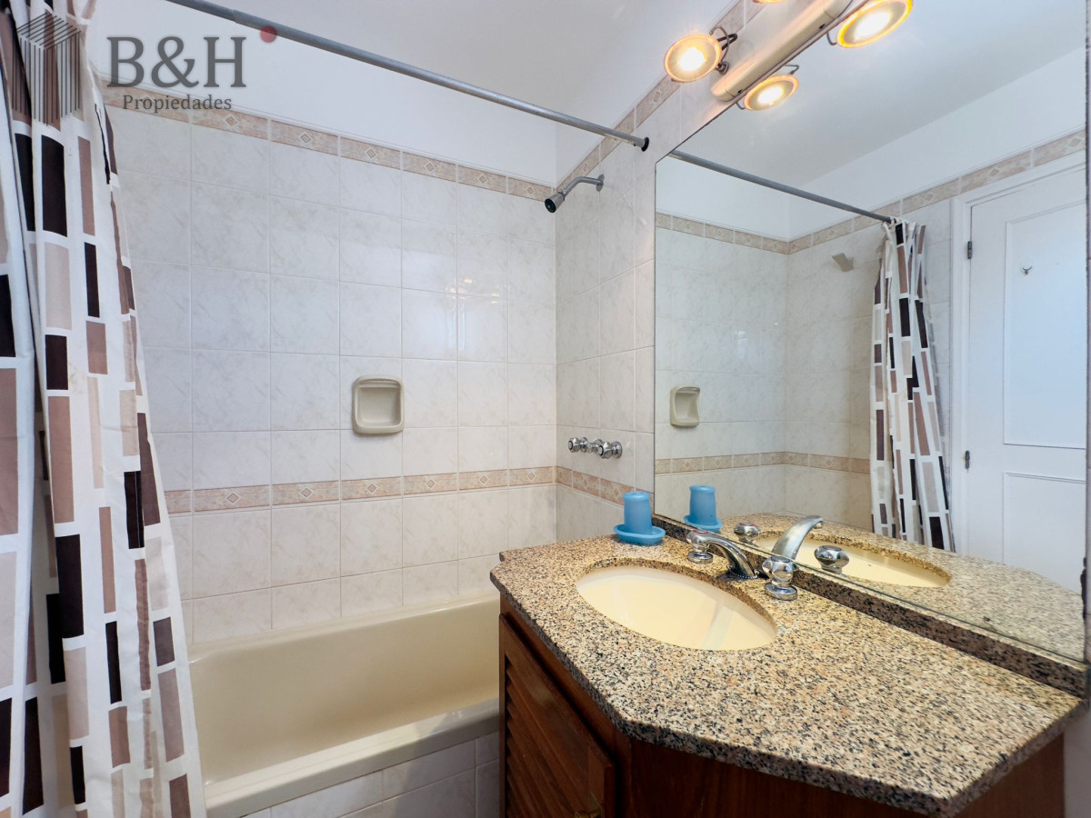 Apartamento ID.2939 - Apartamento en VENTA, 3 dormitorios, 2 baños, reciclado.