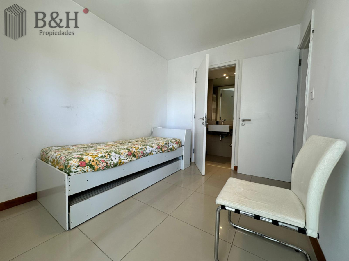 Apartamento ID.8061 - Apartamento de 3 dorm más dep en venta en Punta del Este