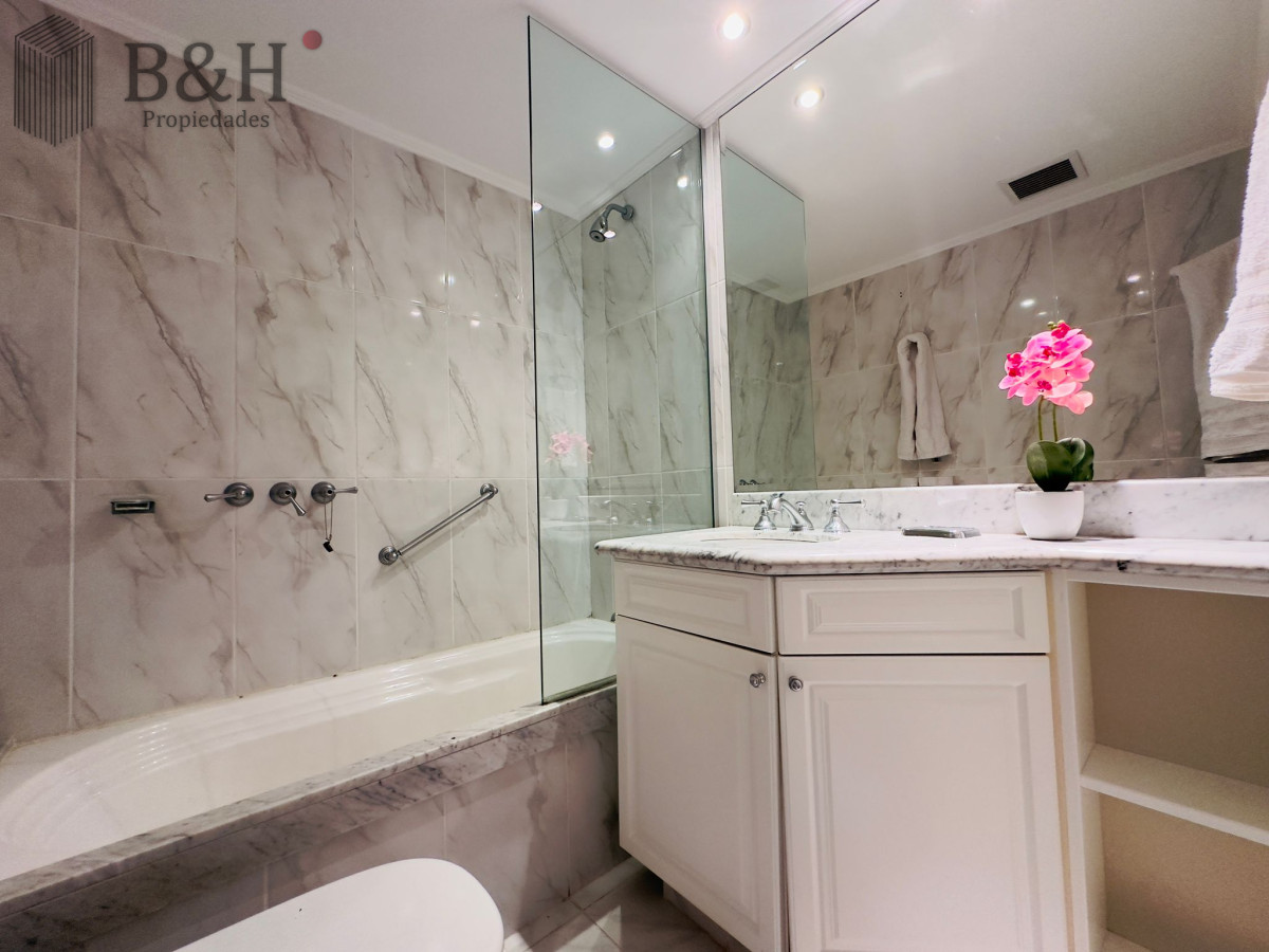Apartamento ID.8060 - Apto en venta, excelente vista a la playa mansa, isla gorriti.