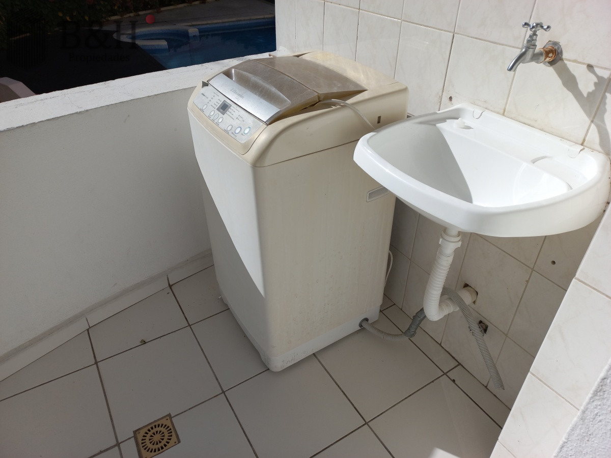 Apartamento ID.2760 -  Apartamento EN VENTA de 3 dormitorios en Punta del Este