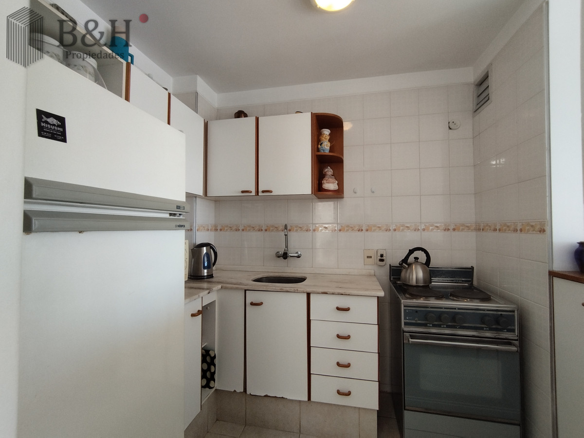 Apartamento ID.5812 - Alquiler y venta de apartamento de dos dormitorios en Punta del Este