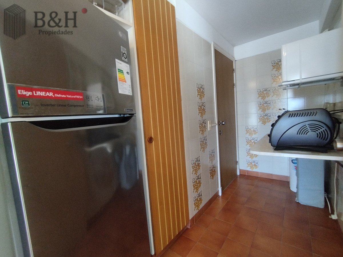 Apartamento ID.5815 -  Alquiler y venta de apartamento de dos dormitorios en Punta del Este