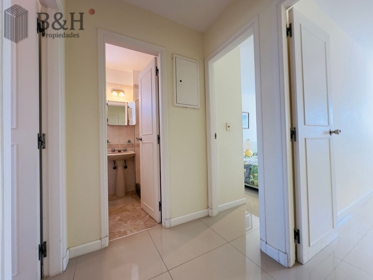 Apartamento ID.2939 - Apartamento en VENTA, 3 dormitorios, 2 baños, reciclado.