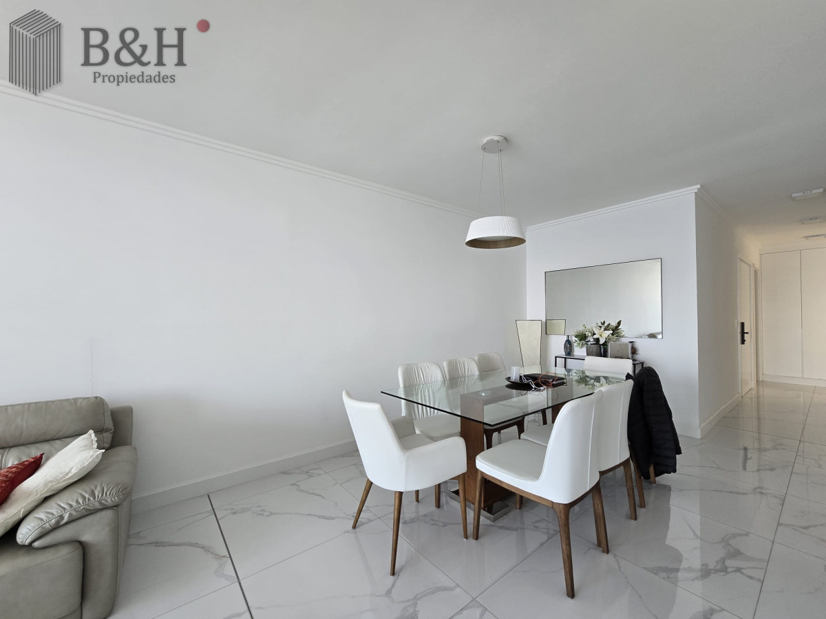 Apartamento ID.8062 - Apartamento en venta y alquiler de 3 dormitorios en Playa Mansa