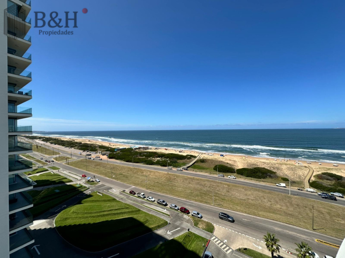 Apartamento ID.8061 - Apartamento de 3 dorm más dep en venta en Punta del Este
