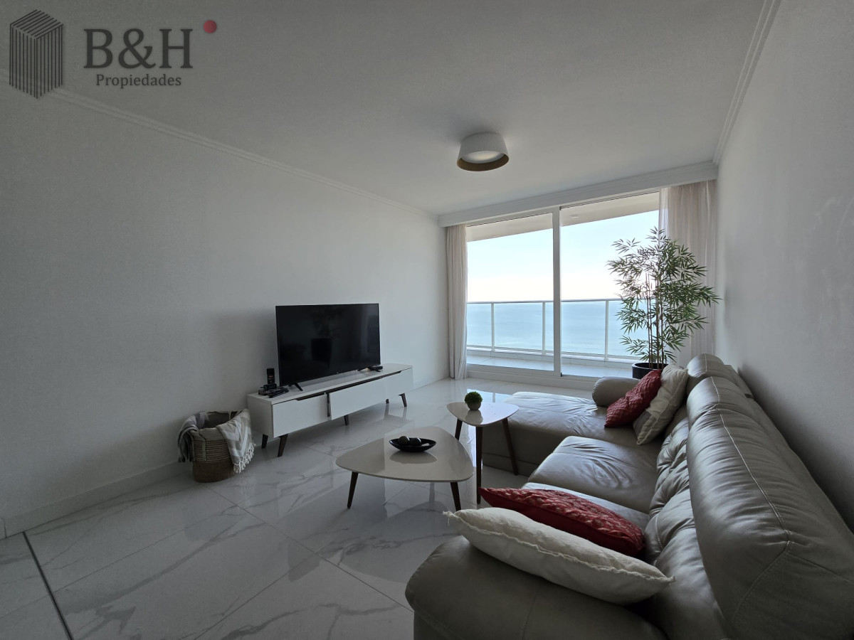 Apartamento ID.8062 - Apartamento en venta y alquiler de 3 dormitorios en Playa Mansa