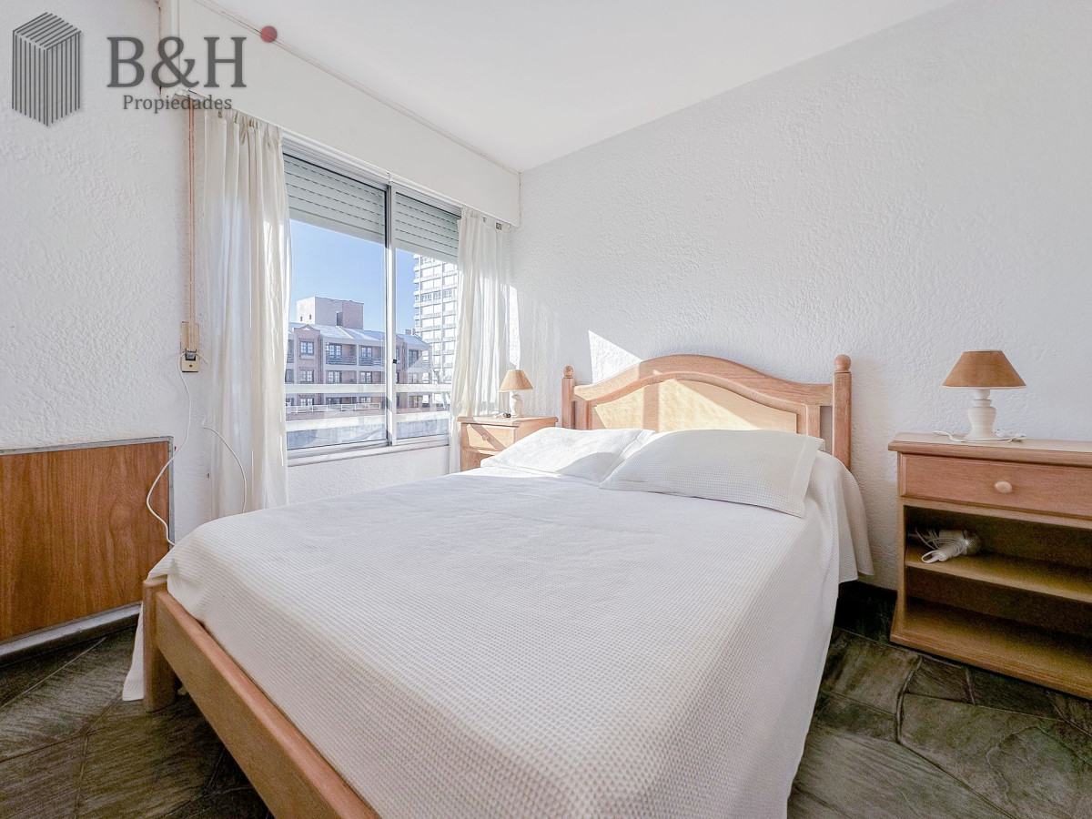 Apartamento ID.7189 - Penthouse en venta en Peninsula, 3 dormitorios, 3 baños, garaje
