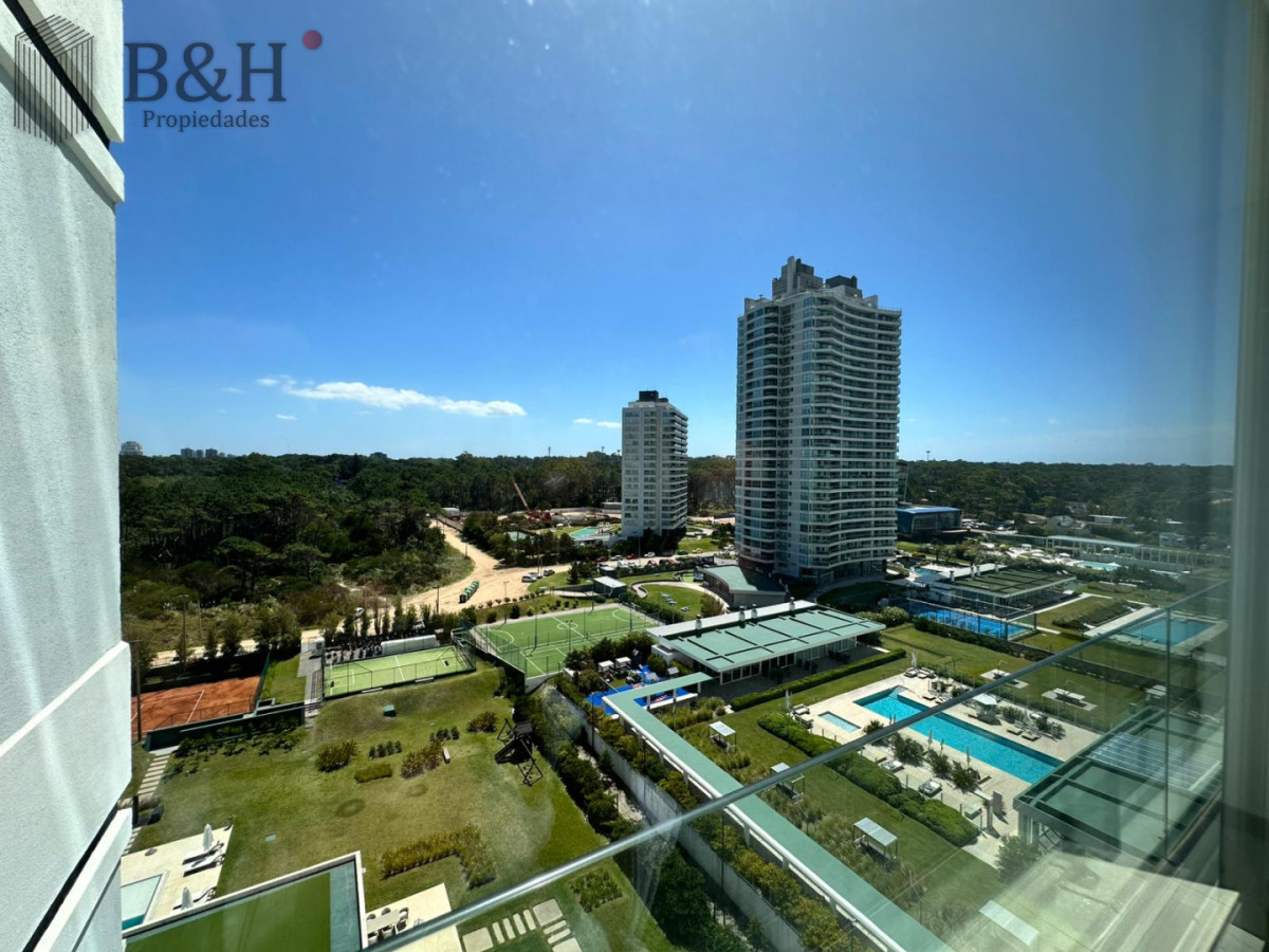 Apartamento ID.8061 - Apartamento de 3 dorm más dep en venta en Punta del Este