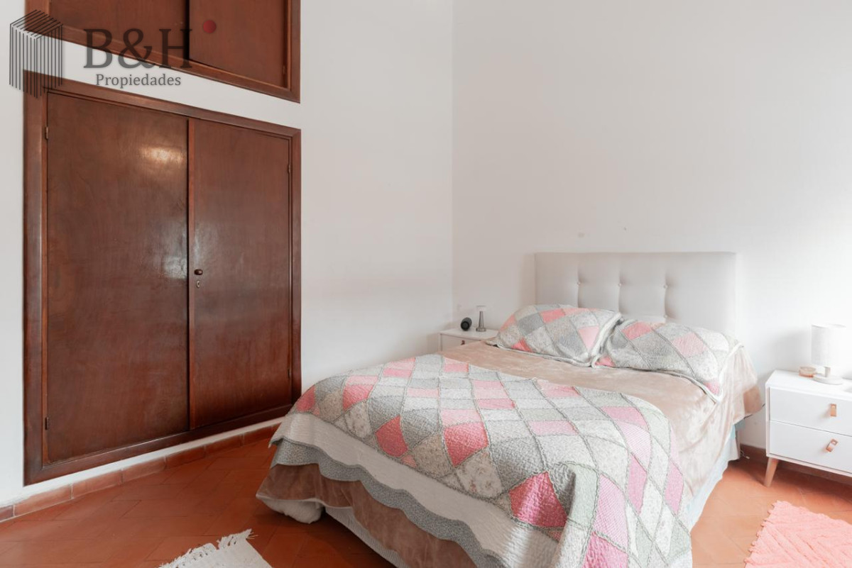 Apartamento ID.6376 - Apartamento en venta de 3 dormitorios y dependencia de servicio en Punta del Este