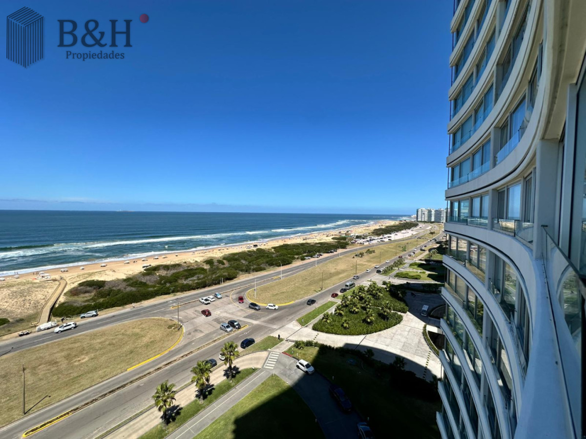 Apartamento ID.8061 - Apartamento de 3 dorm más dep en venta en Punta del Este