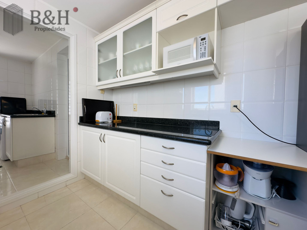 Apartamento ID.8060 - Apto en venta, excelente vista a la playa mansa, isla gorriti.