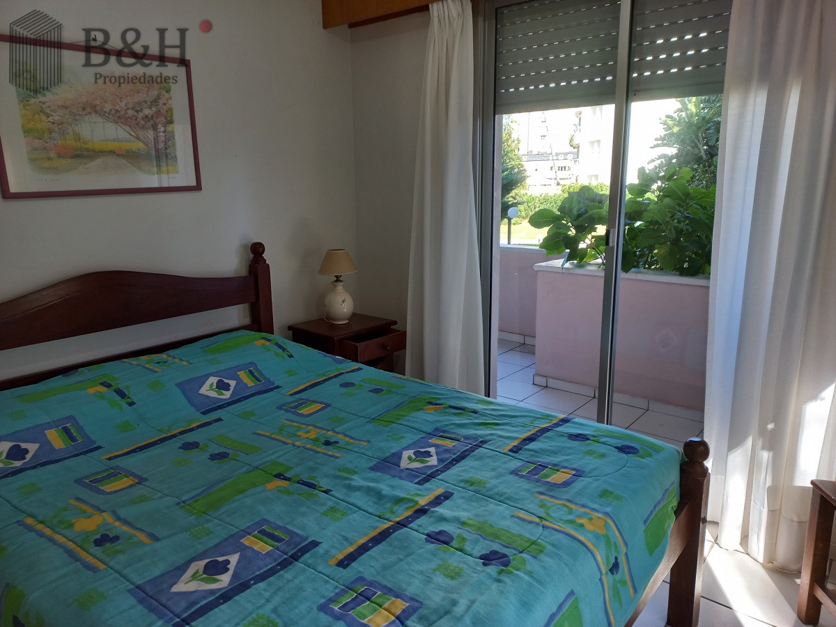 Apartamento ID.2760 -  Apartamento EN VENTA de 3 dormitorios en Punta del Este