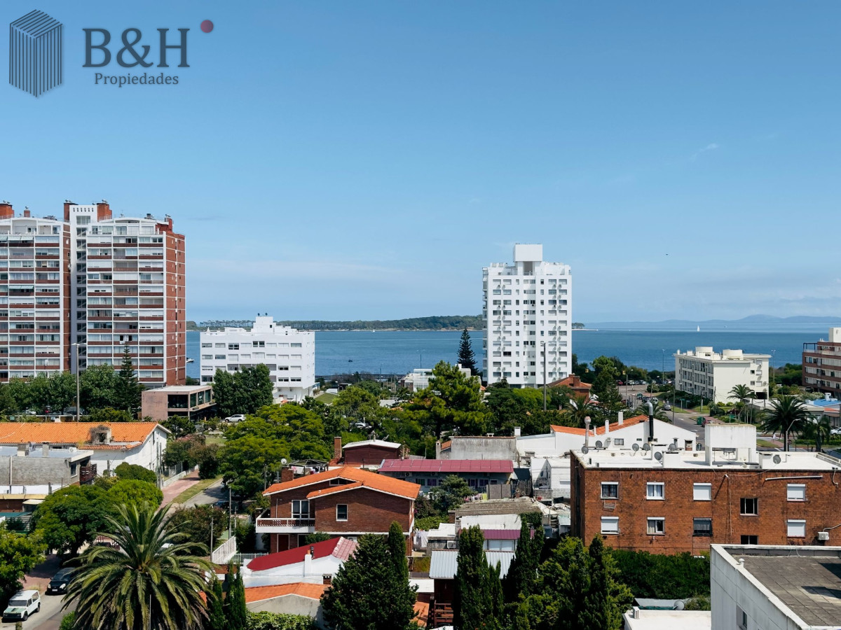 Apartamento ID.2939 - Apartamento en VENTA, 3 dormitorios, 2 baños, reciclado.