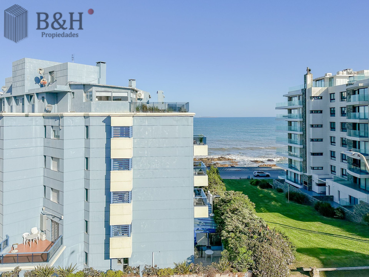 Apartamento ID.7189 - Penthouse en venta en Peninsula, 3 dormitorios, 3 baños, garaje