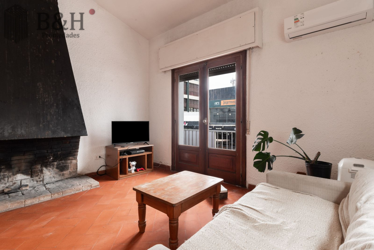 Apartamento ID.6376 - Apartamento en venta de 3 dormitorios y dependencia de servicio en Punta del Este