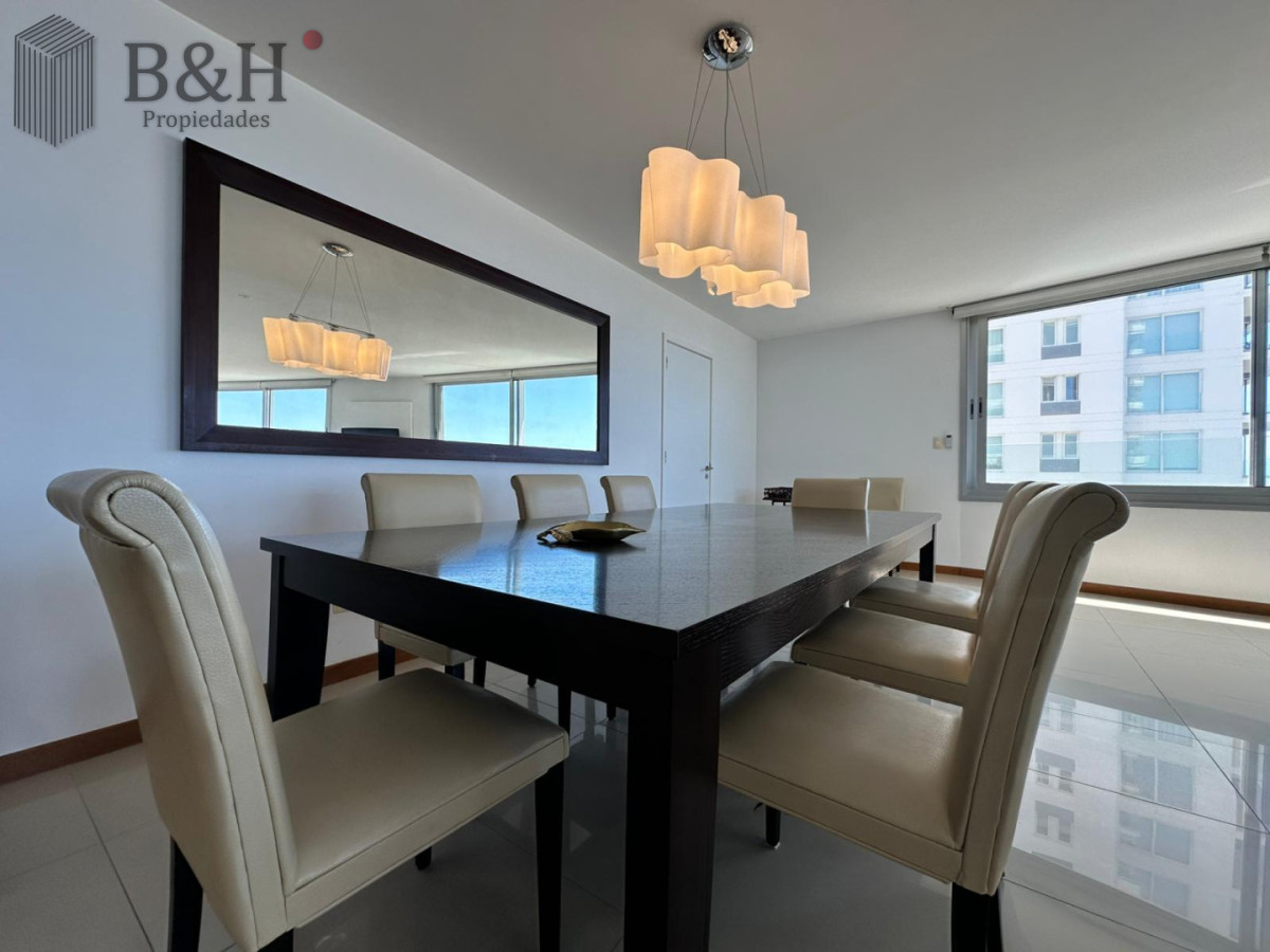 Apartamento ID.8061 - Apartamento de 3 dorm más dep en venta en Punta del Este