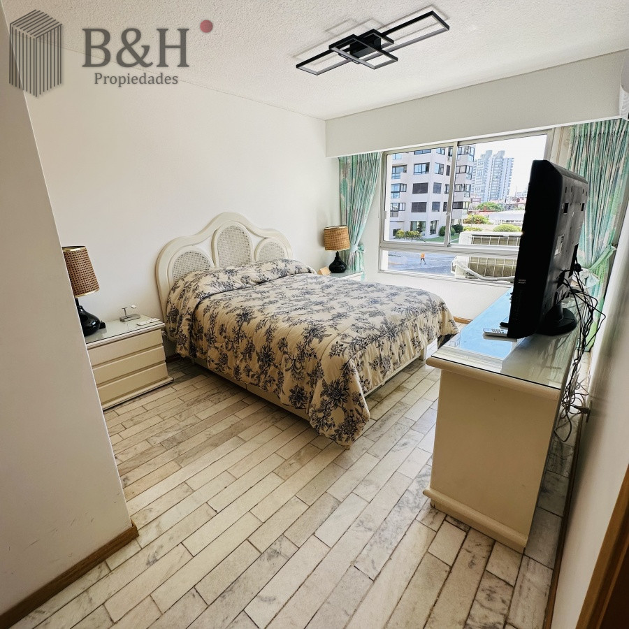 Apartamento ID.6369 -  Apartamento en venta, primera linea de la playa brava 