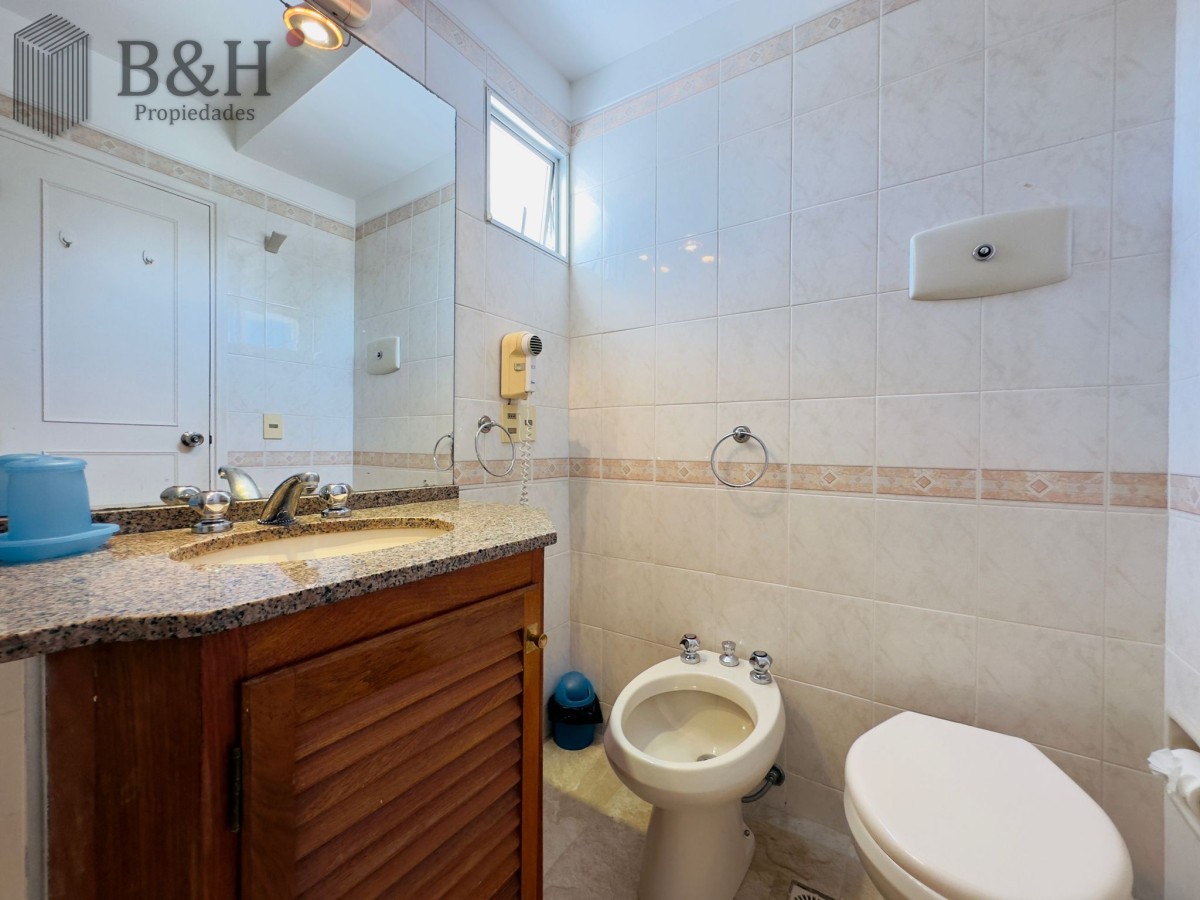 Apartamento ID.2939 - Apartamento en VENTA, 3 dormitorios, 2 baños, reciclado.