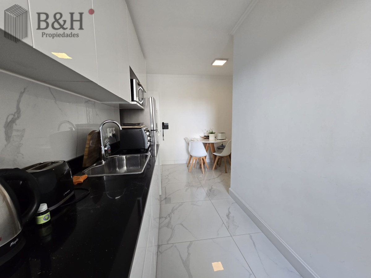 Apartamento ID.8062 - Apartamento en venta y alquiler de 3 dormitorios en Playa Mansa