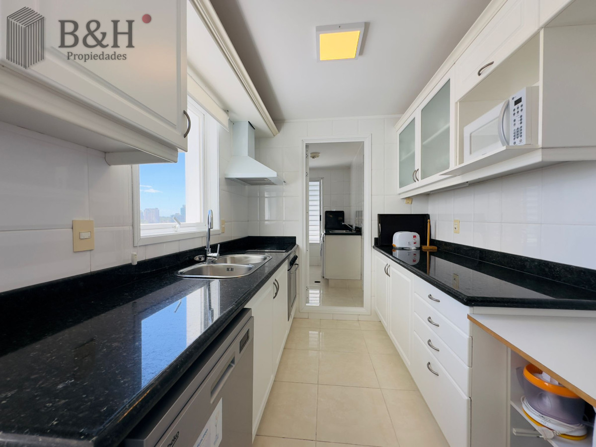Apartamento ID.8060 - Apto en venta, excelente vista a la playa mansa, isla gorriti.