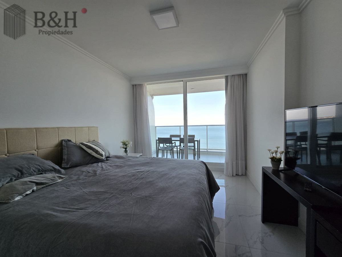 Apartamento ID.8062 - Apartamento en venta y alquiler de 3 dormitorios en Playa Mansa