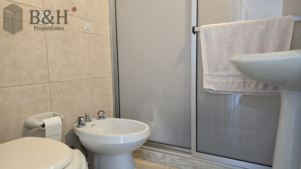 Apartamento ID.6448 - Apartamento en venta y alquilerde 3 dormitorios en Punta del Este