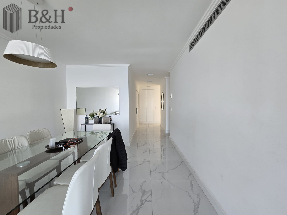 Apartamento ID.8062 - Apartamento en venta y alquiler de 3 dormitorios en Playa Mansa