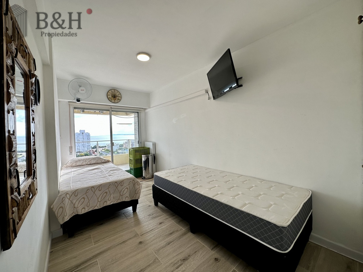 Apartamento ID.6370 -  Apartamento en venta  de dos dormitorios en Punta del Este