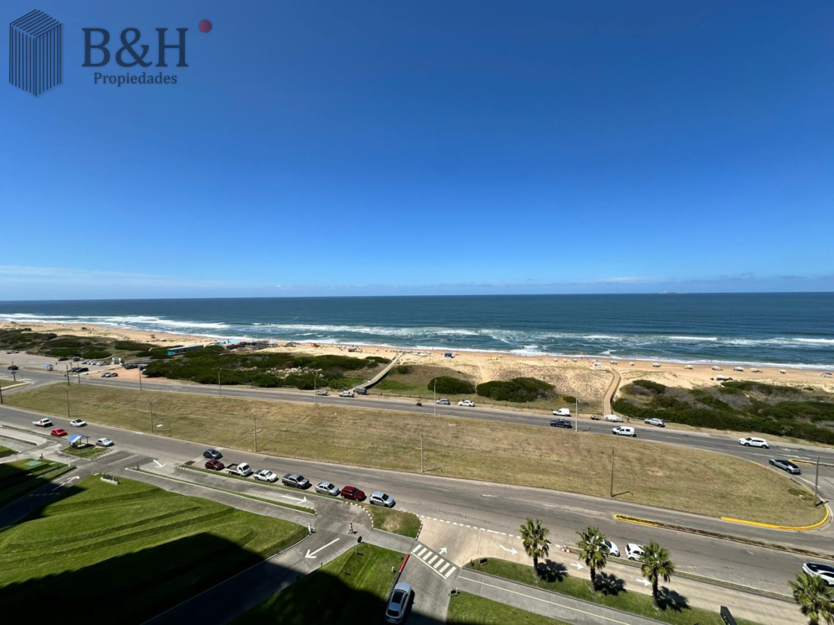 Apartamento ID.8061 - Apartamento de 3 dorm más dep en venta en Punta del Este