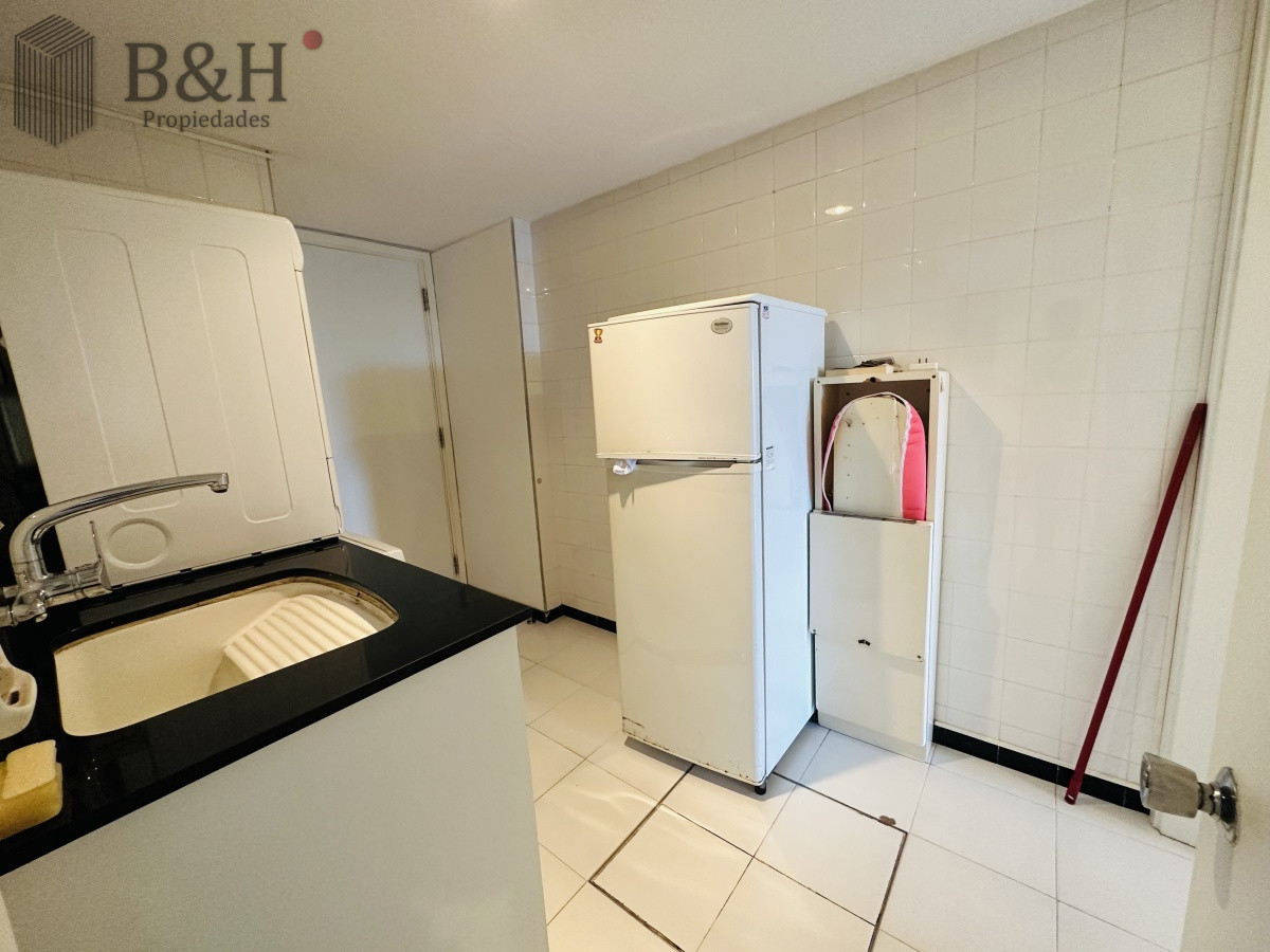 Apartamento ID.5163 - Apartamento de 3 dormitorios y dependencia de servicio en Punta del Este