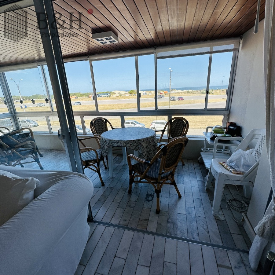 Apartamento ID.6369 -  Apartamento en venta, primera linea de la playa brava 