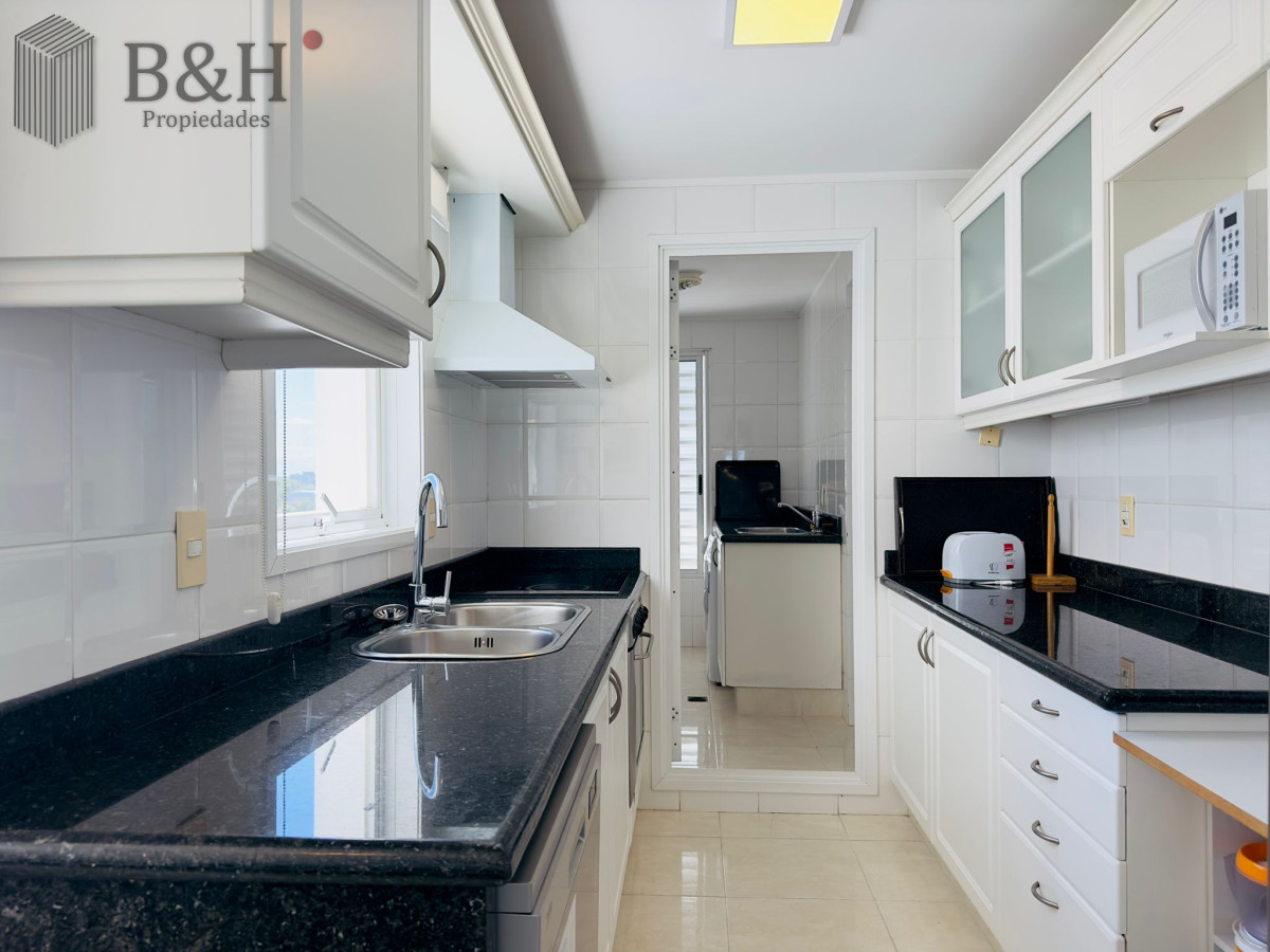 Apartamento ID.8060 - Apto en venta, excelente vista a la playa mansa, isla gorriti.