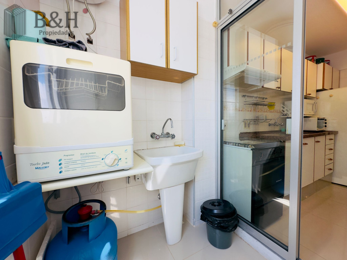 Apartamento ID.2939 - Apartamento en VENTA, 3 dormitorios, 2 baños, reciclado.