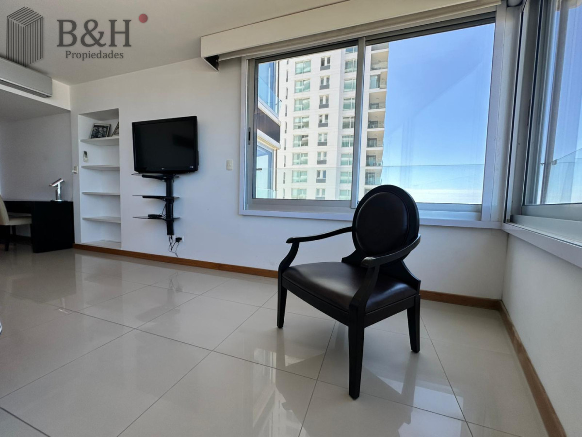 Apartamento ID.8061 - Apartamento de 3 dorm más dep en venta en Punta del Este