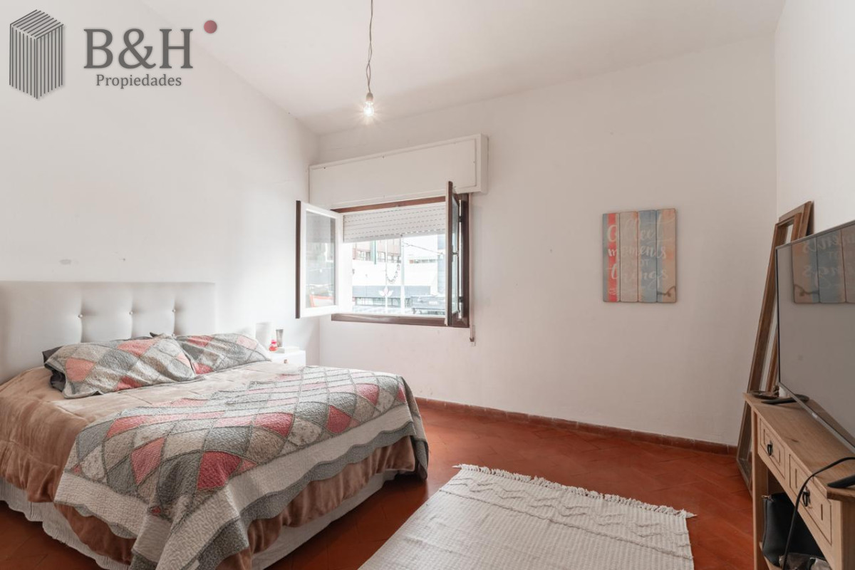 Apartamento ID.6376 - Apartamento en venta de 3 dormitorios y dependencia de servicio en Punta del Este