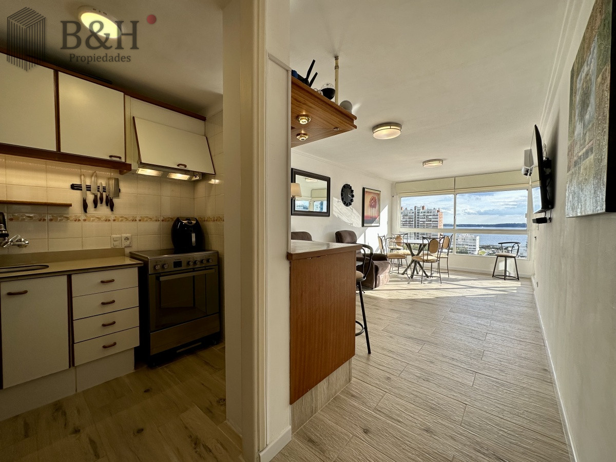 Apartamento ID.6370 -  Apartamento en venta  de dos dormitorios en Punta del Este