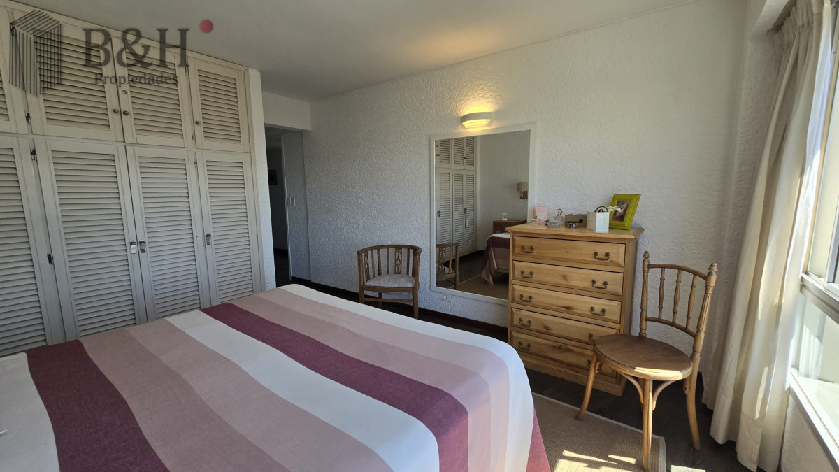 Apartamento ID.6448 - Apartamento en venta y alquilerde 3 dormitorios en Punta del Este