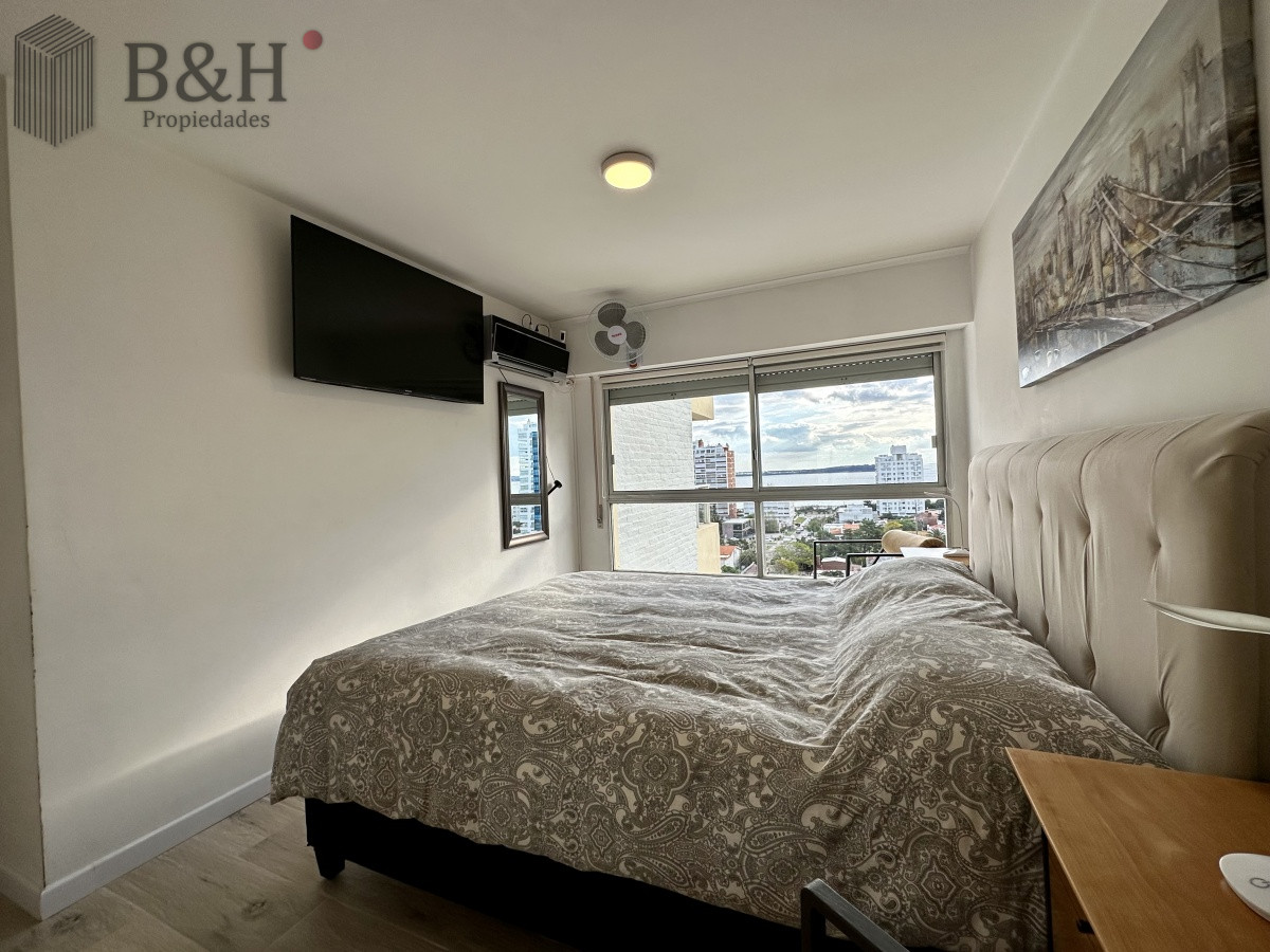 Apartamento ID.6370 -  Apartamento en venta  de dos dormitorios en Punta del Este