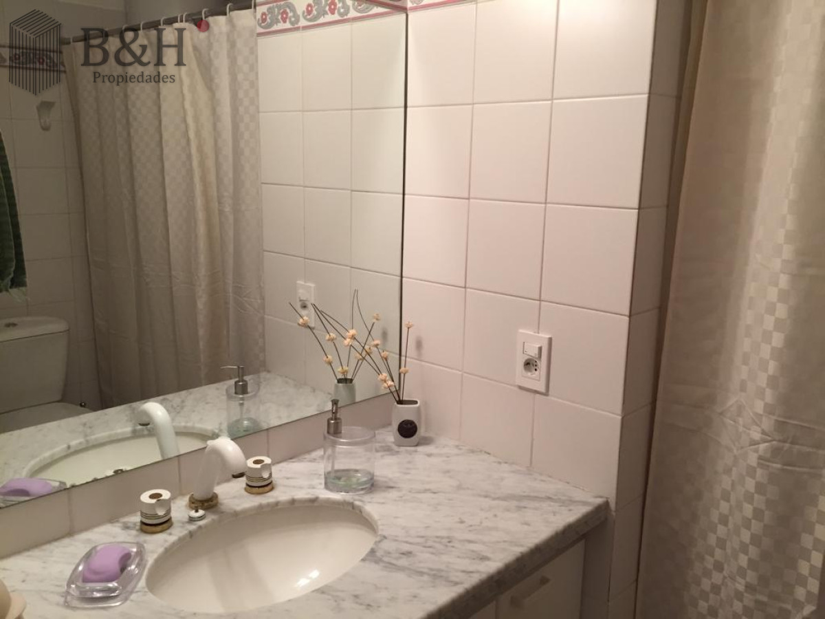 Apartamento ID.6367 - Apartamento de 3 dormitorios en venta en Playa mansa