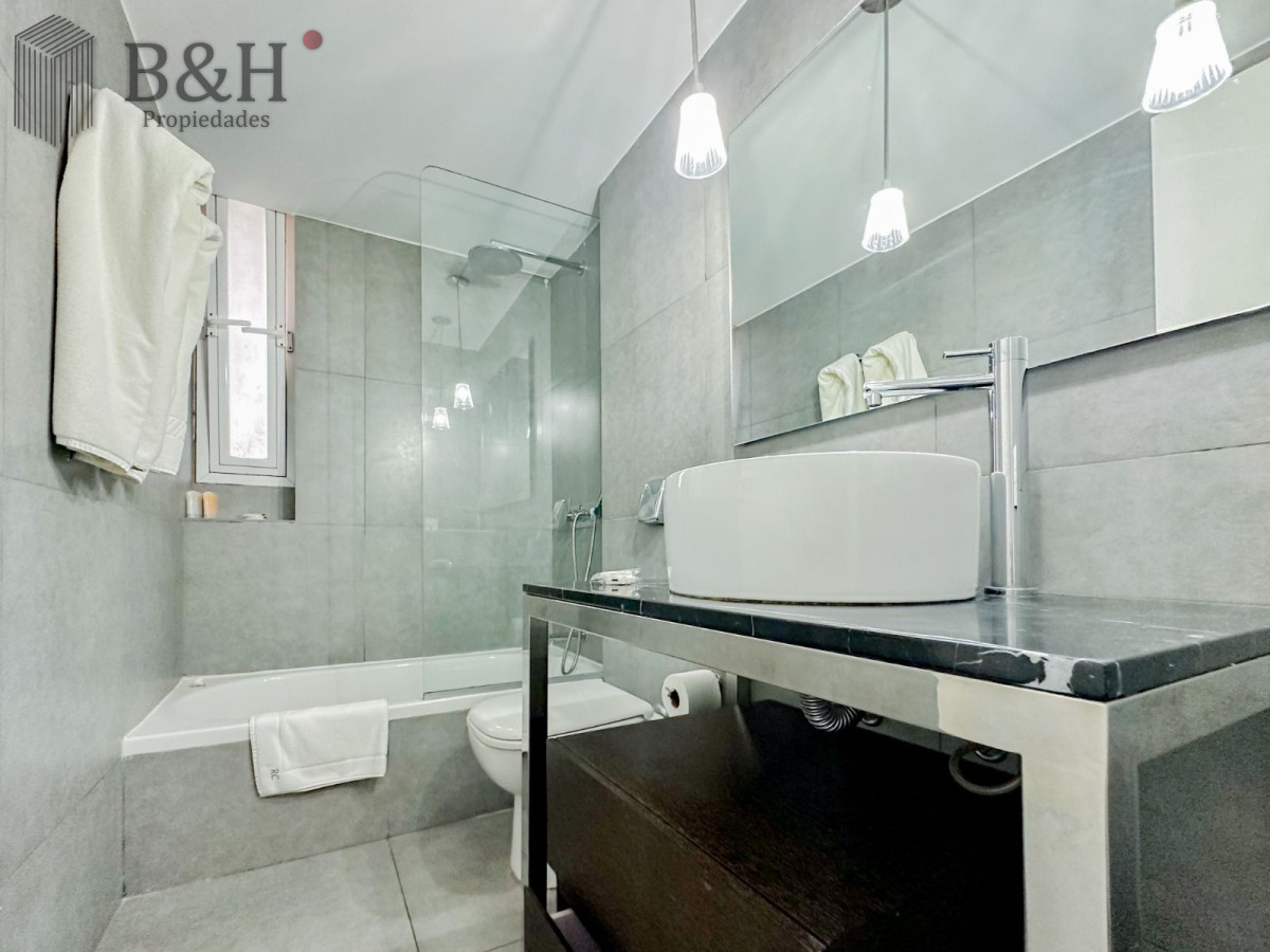 Apartamento ID.7107 - Venta de apartamento de dos dormitorios en Punta del Este