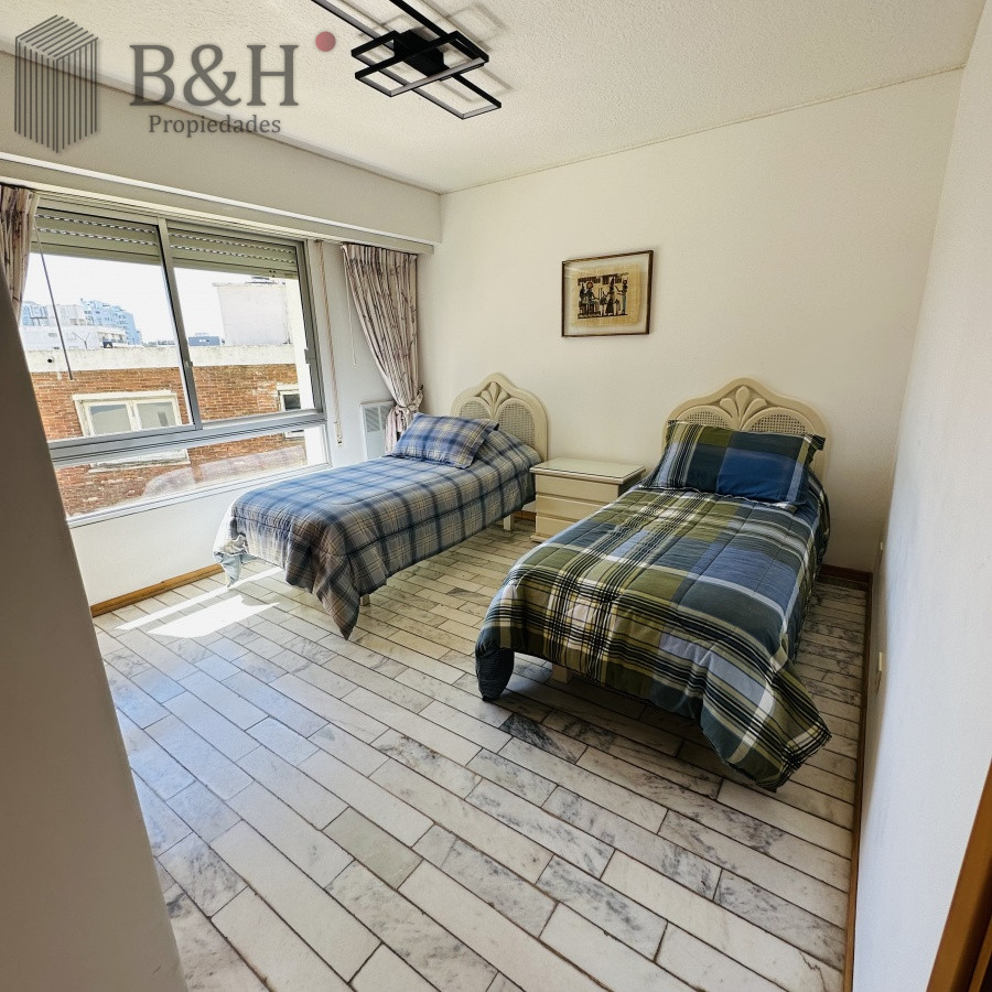 Apartamento ID.6369 -  Apartamento en venta, primera linea de la playa brava 