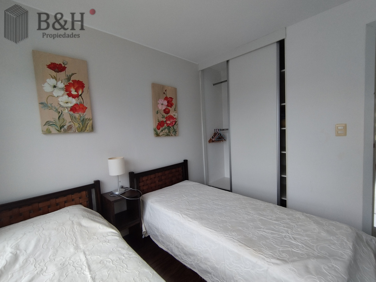 Apartamento ID.5817 - Venta de Pent house en de 2 dormitorios zona Playa abrava