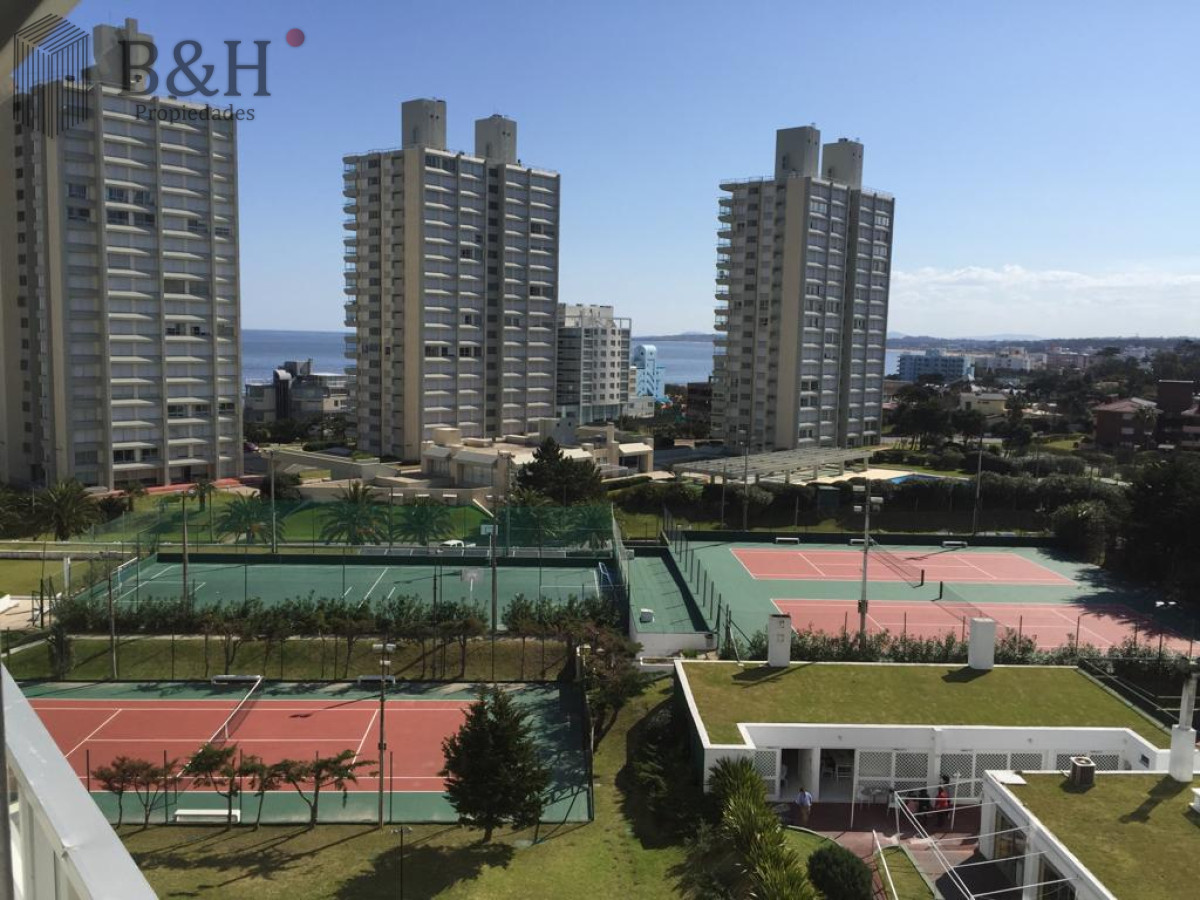 Apartamento ID.6367 - Apartamento de 3 dormitorios en venta en Playa mansa