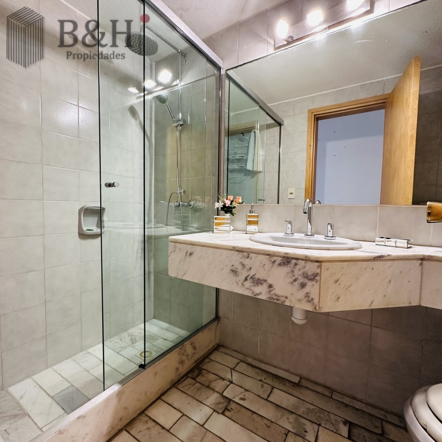 Apartamento ID.6369 -  Apartamento en venta, primera linea de la playa brava 