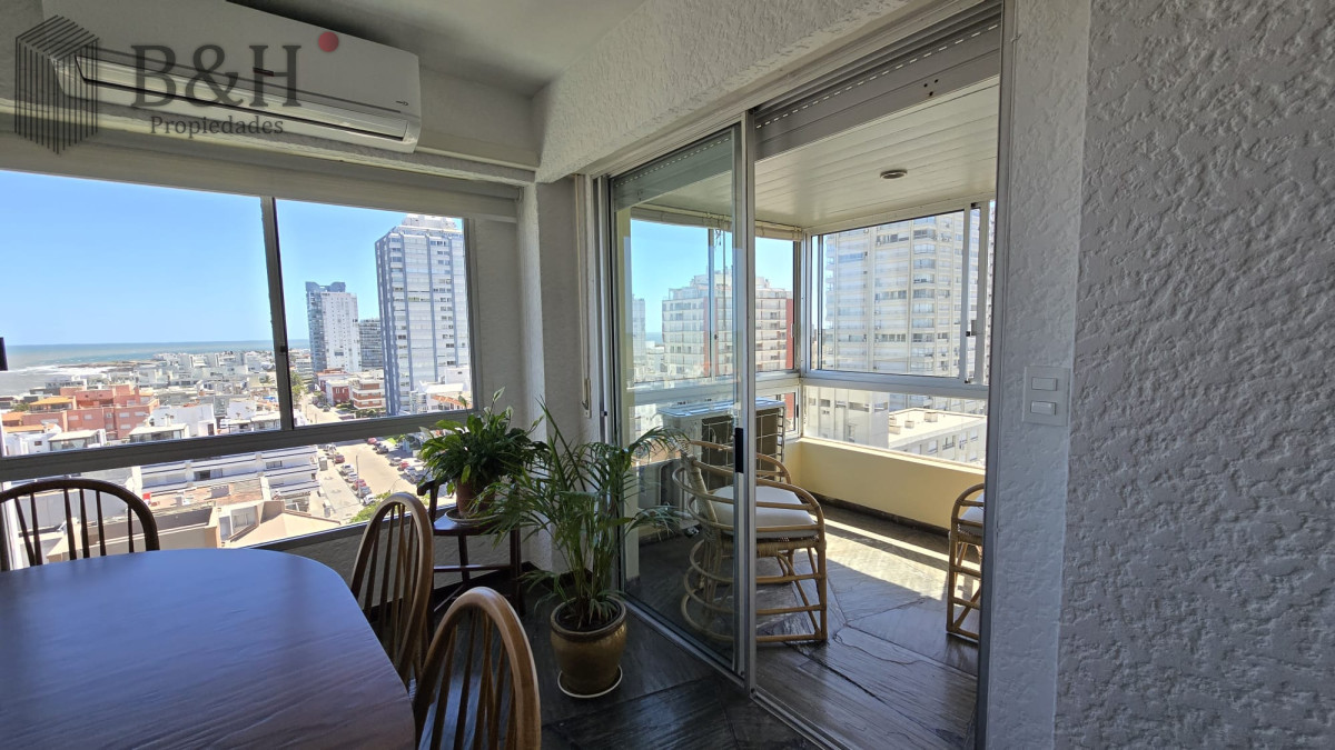 Apartamento ID.6448 - Apartamento en venta y alquilerde 3 dormitorios en Punta del Este