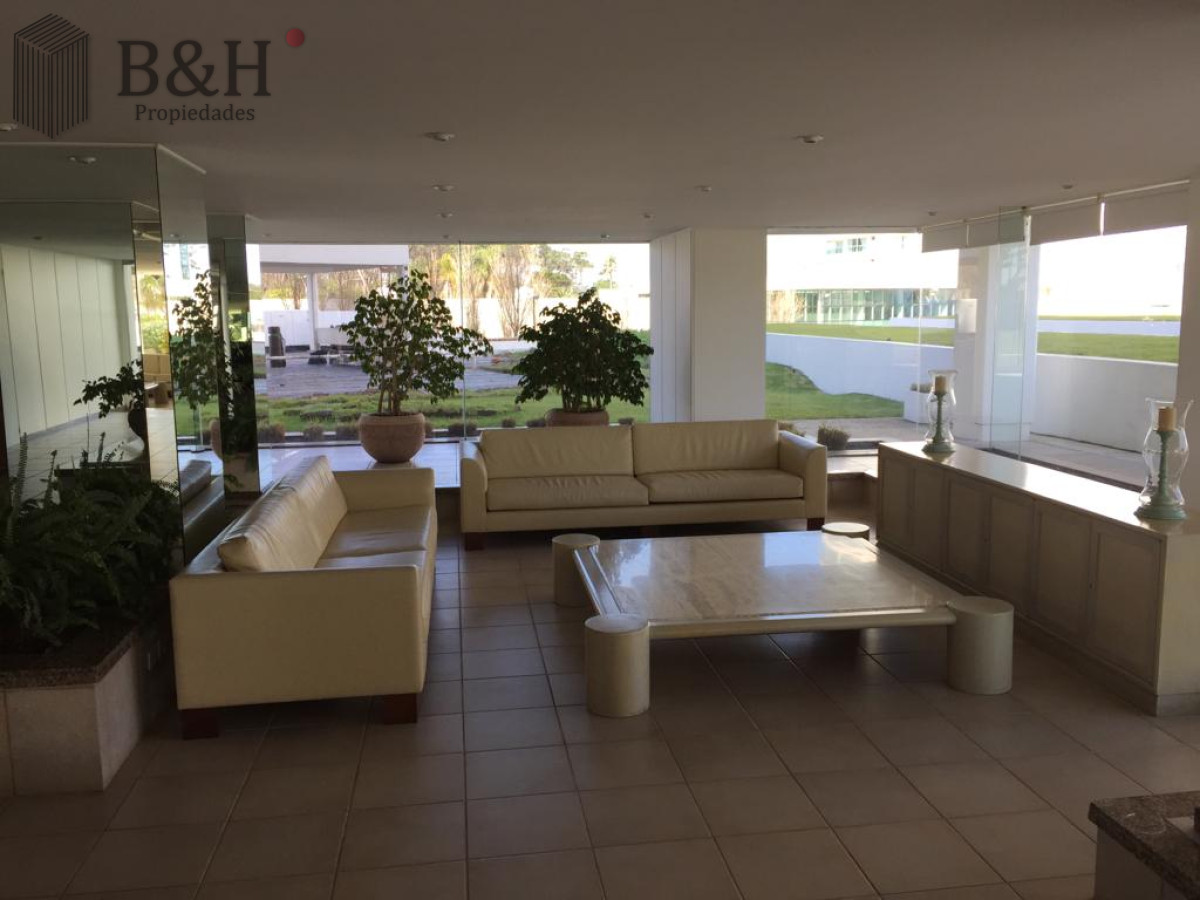 Apartamento ID.6367 - Apartamento de 3 dormitorios en venta en Playa mansa