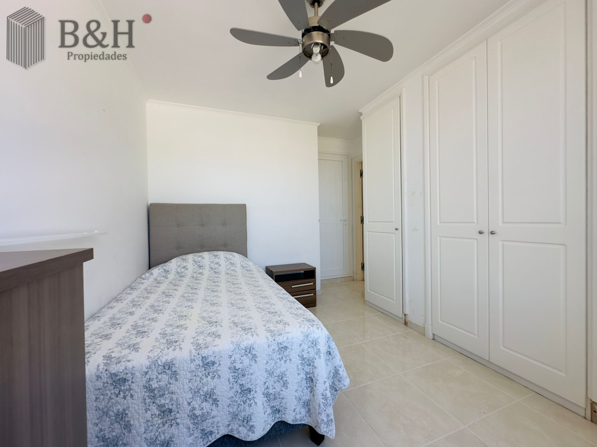 Apartamento ID.8060 - Apto en venta, excelente vista a la playa mansa, isla gorriti.