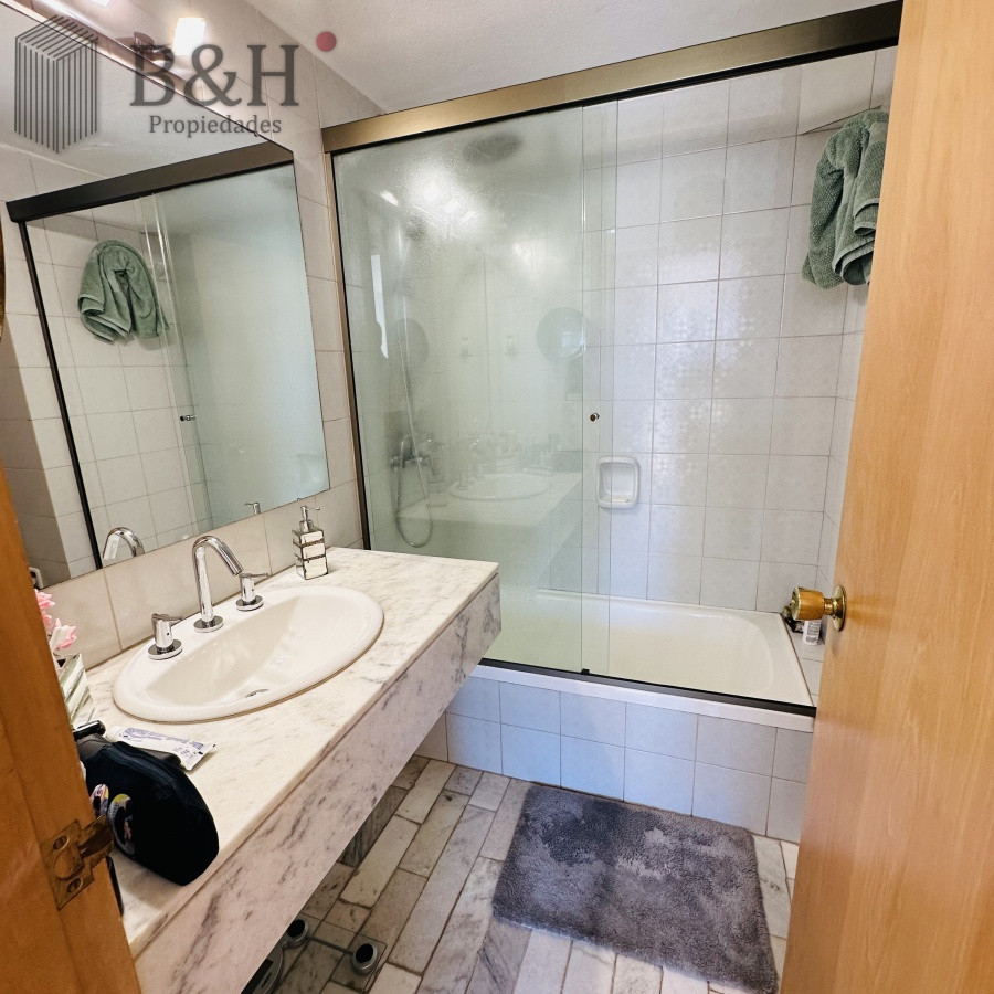 Apartamento ID.6369 -  Apartamento en venta, primera linea de la playa brava 