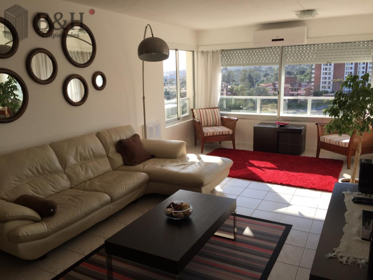 Apartamento ID.6367 - Apartamento de 3 dormitorios en venta en Playa mansa