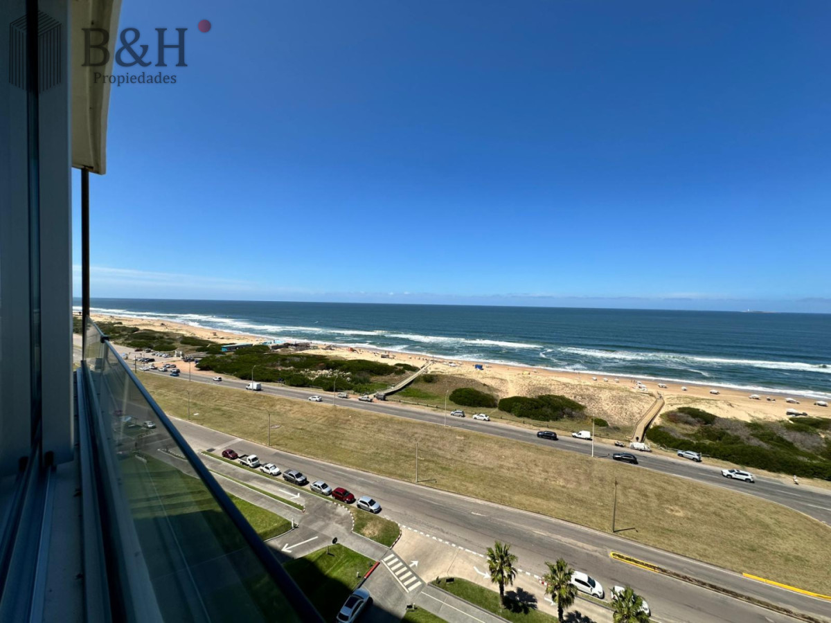 Apartamento ID.8061 - Apartamento de 3 dorm más dep en venta en Punta del Este